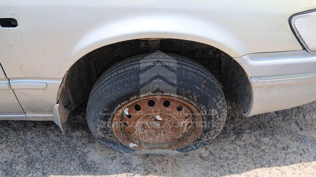 2002 Toyota Camry — Front Right Tyre — Photo 25