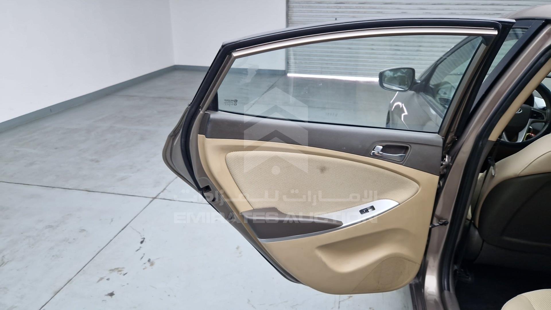 2015 HYUNDAI ACCENT VIN: KMHCT41DXFU662050