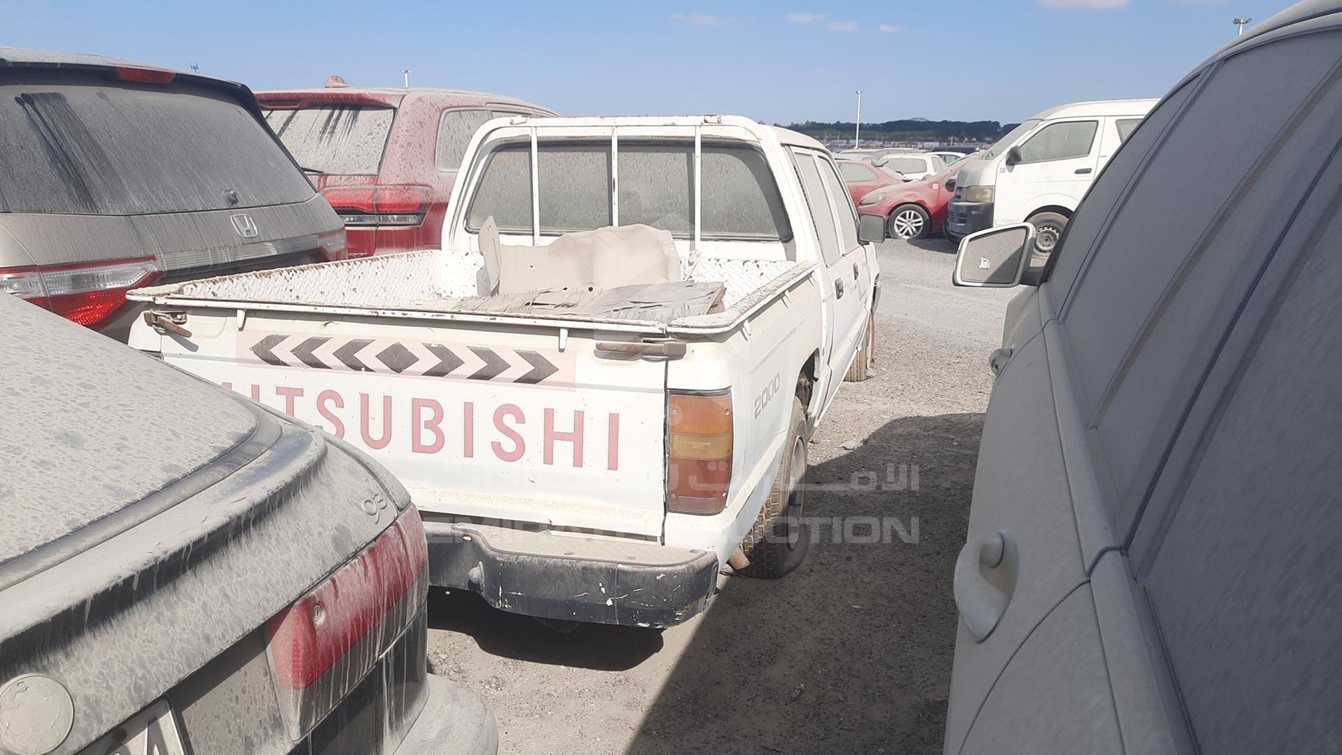 2001 MITSUBISHI L 200 VIN: JMYJNK1201P700268