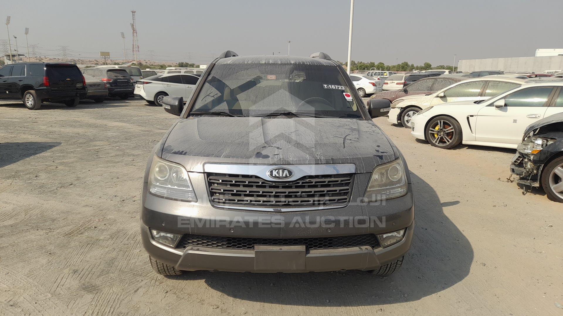 2016 KIA MOHAVE VIN: KNAKM8119G5144613