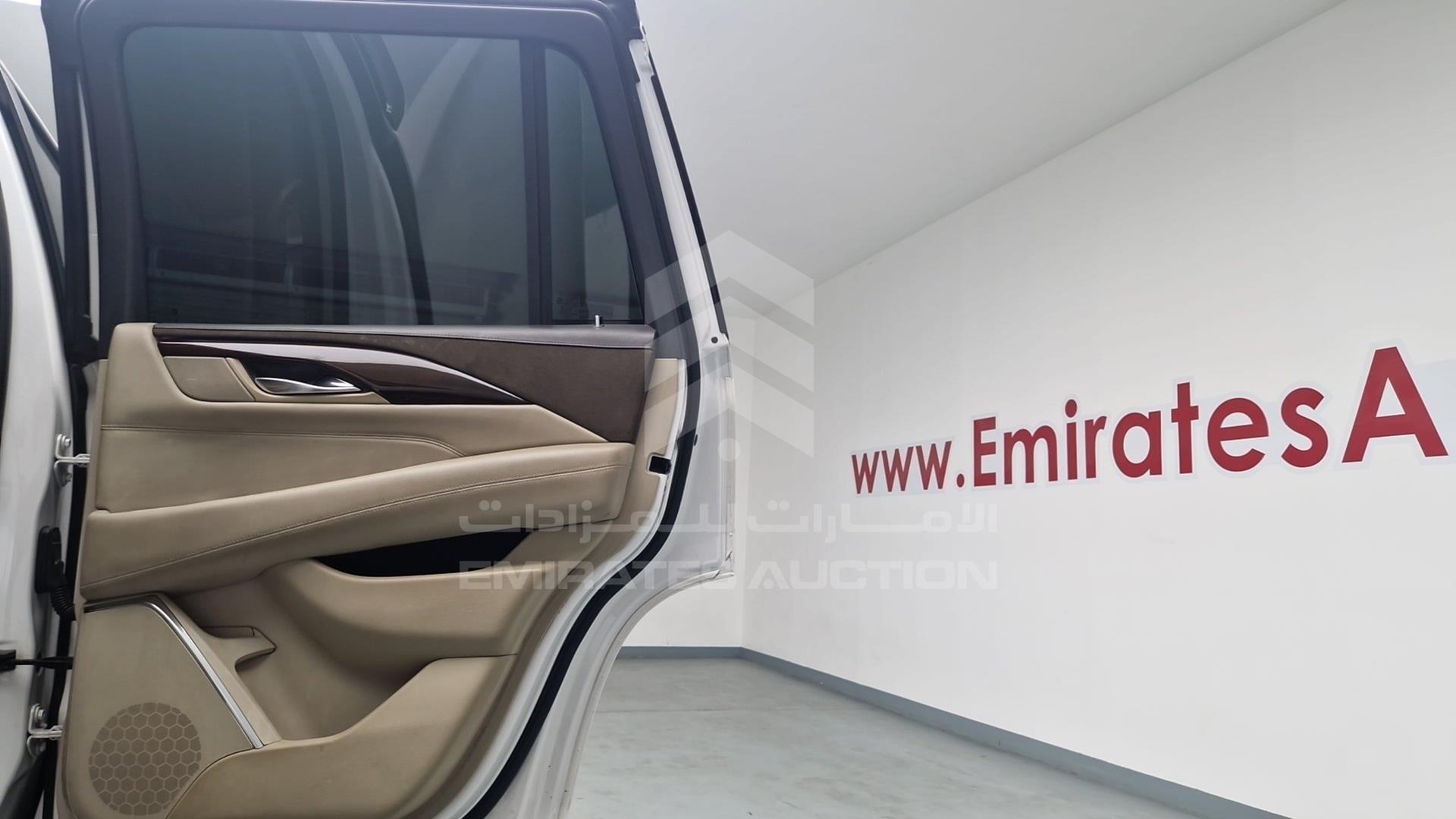 2017 CADILLAC ESCALADE VIN: 1GYS47KJ7HR507619