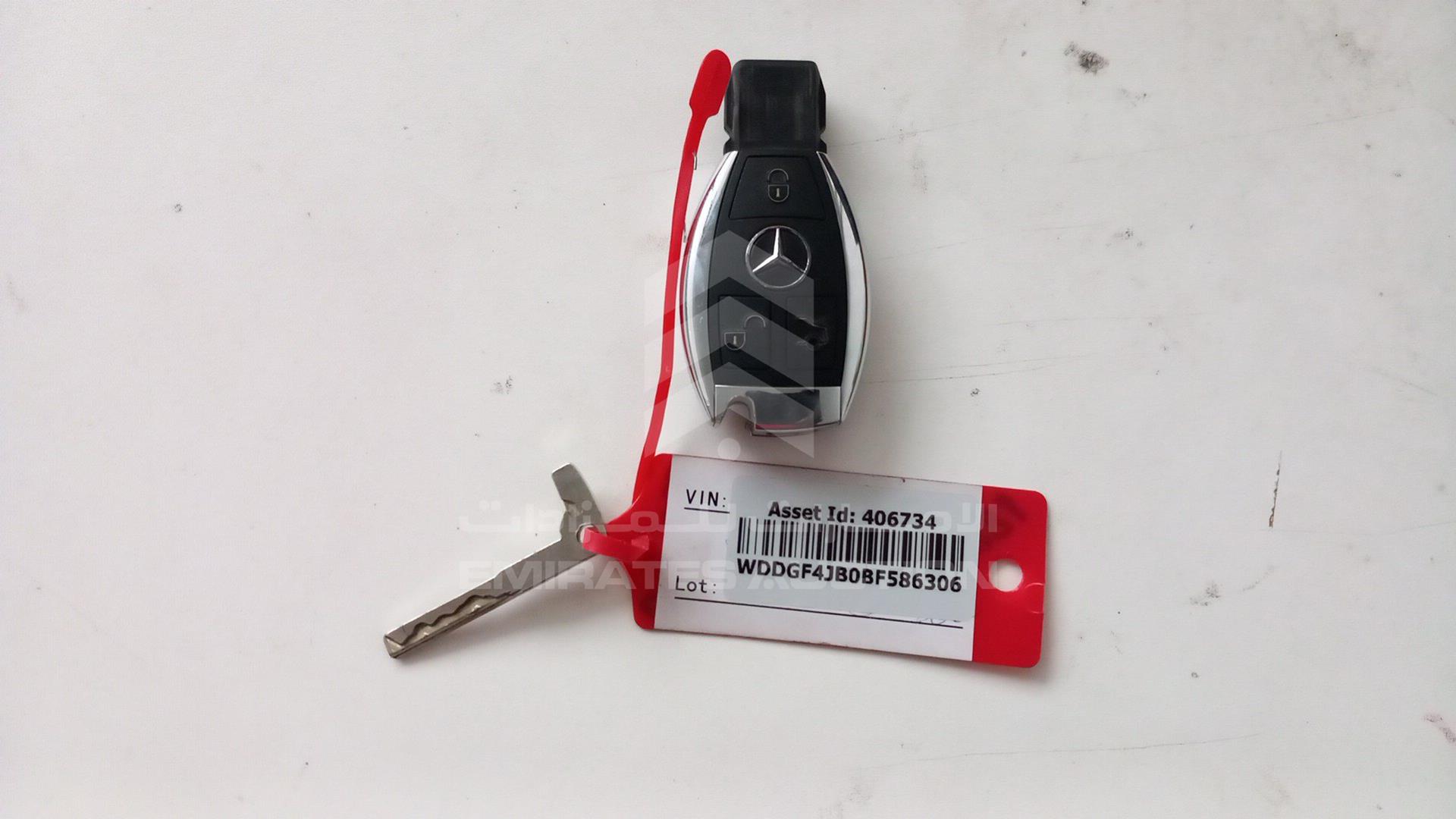 2011 MERCEDES C200 VIN: WDDGF4JB0BF586306