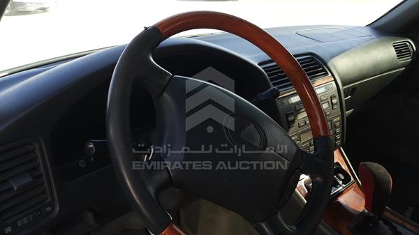 Lexus LS400 1999 JT8BH28F9X0150462 Image 4