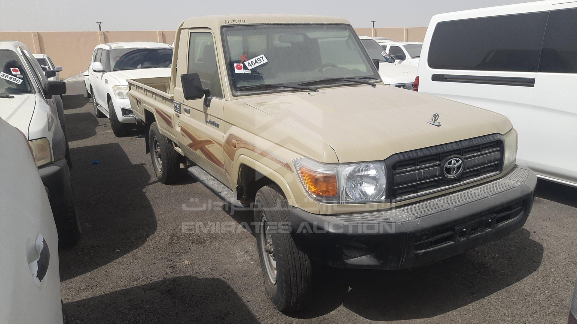 2014 TOYOTA LAND CRUISER VIN: JTFLU71J5E4319550