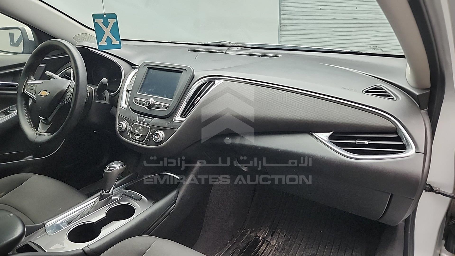 2018 CHEVROLET MALIBU VIN: 1G1ZD5ST4JF280139