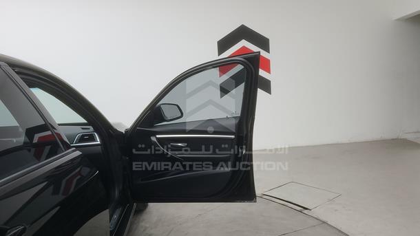 2018 BMW 330 VIN: WBA8D9C50JA614221