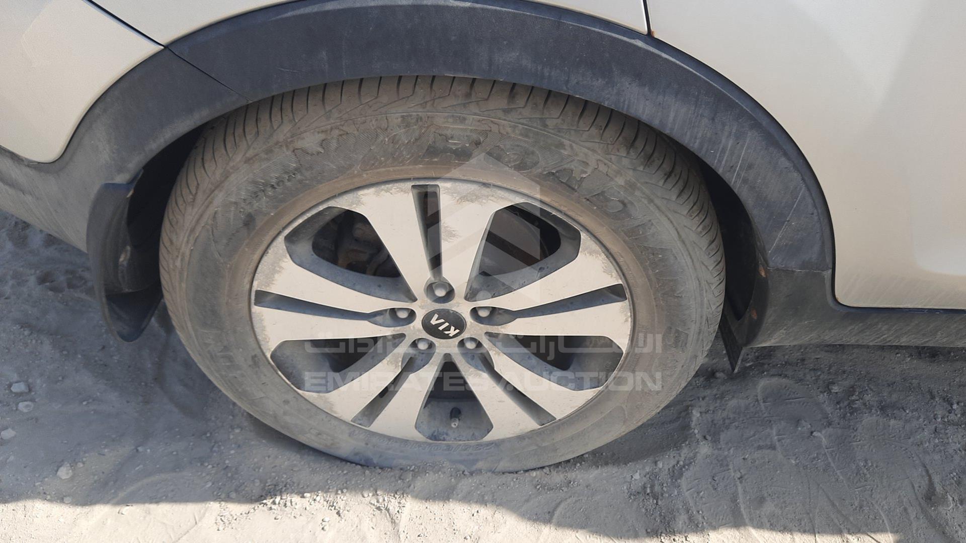 2011 KIA SPORTAGE VIN: KNAPC8126B7025898