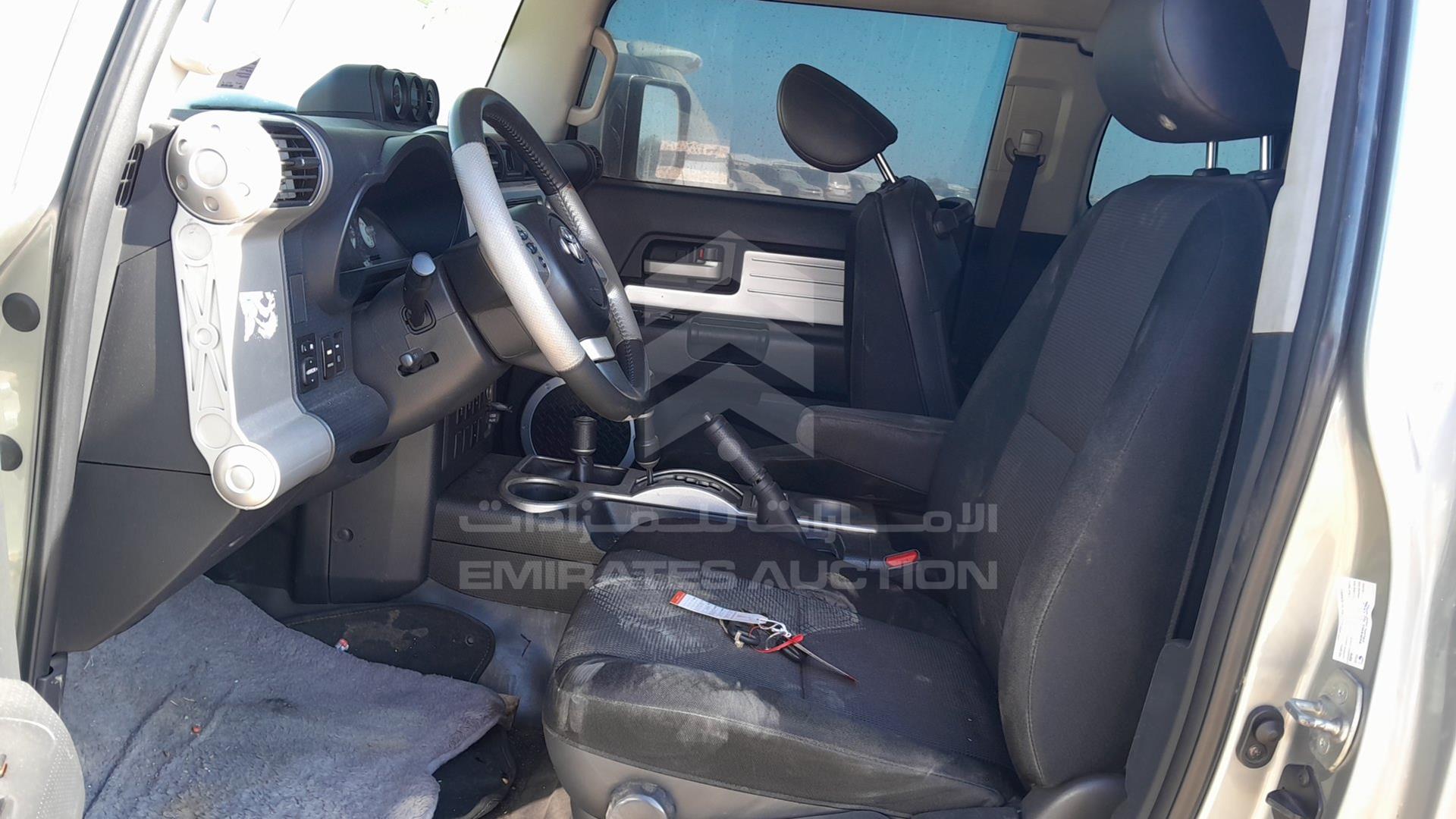 2011 TOYOTA FJ CRUISER VIN: JTEBU11F9BK101045