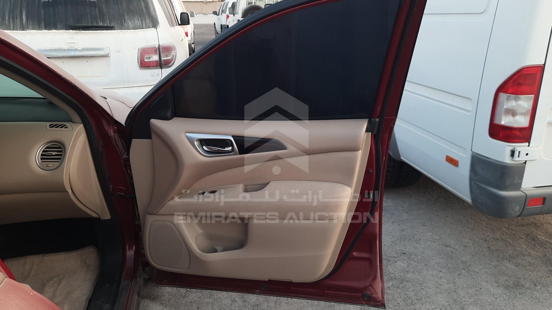2016 NISSAN PATHFINDER VIN: 5N1AR2M50GC640175