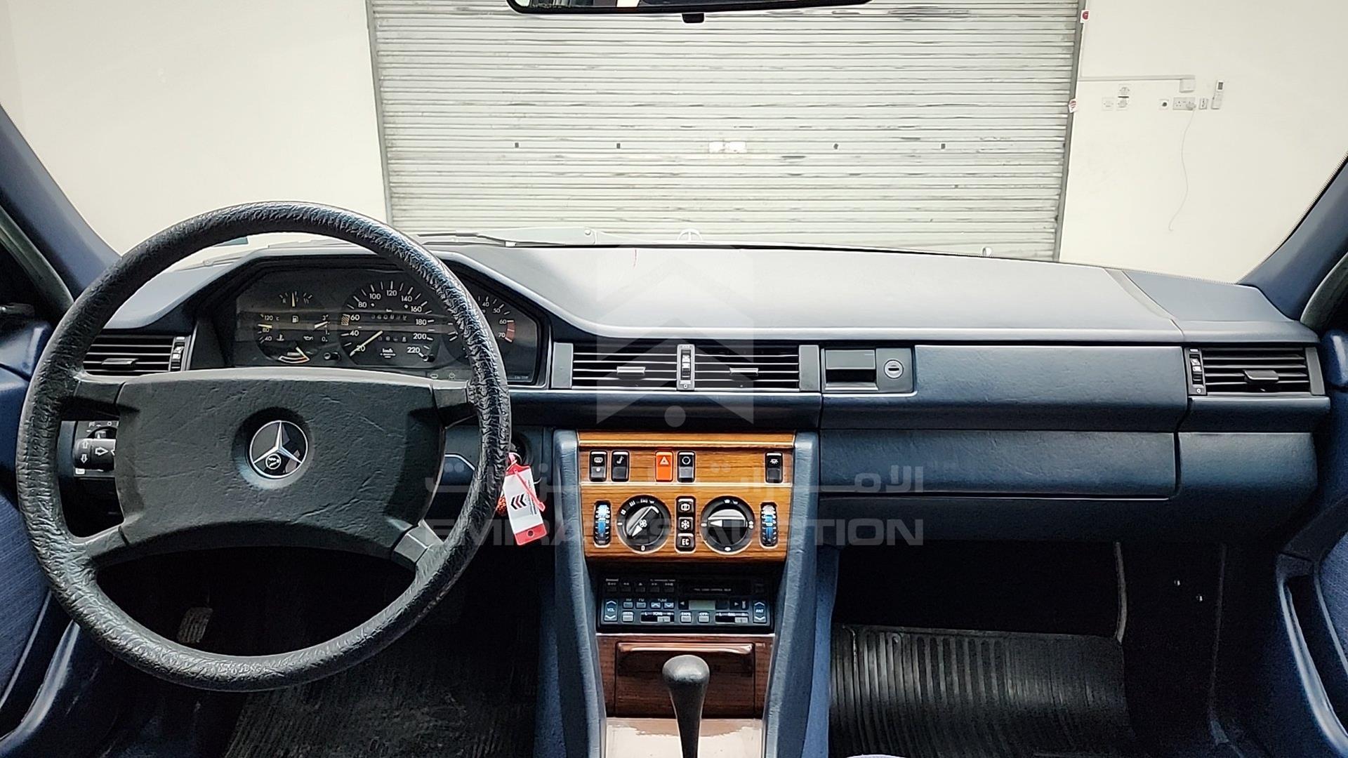 1986 MERCEDES 230 VIN: WDB1240231A286248