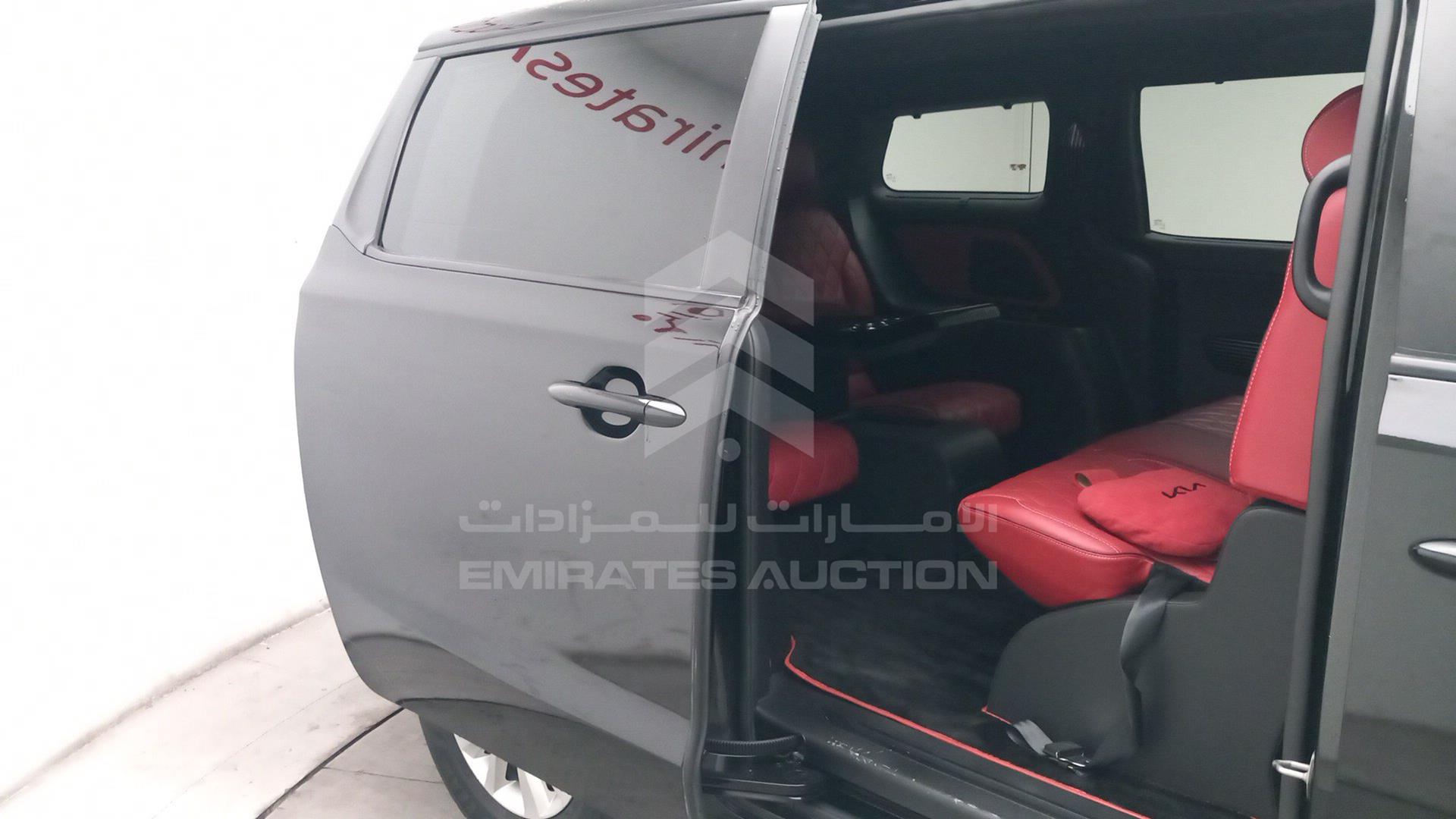 2017 KIA SEDONA VIN: KNDMB5C19H6248740