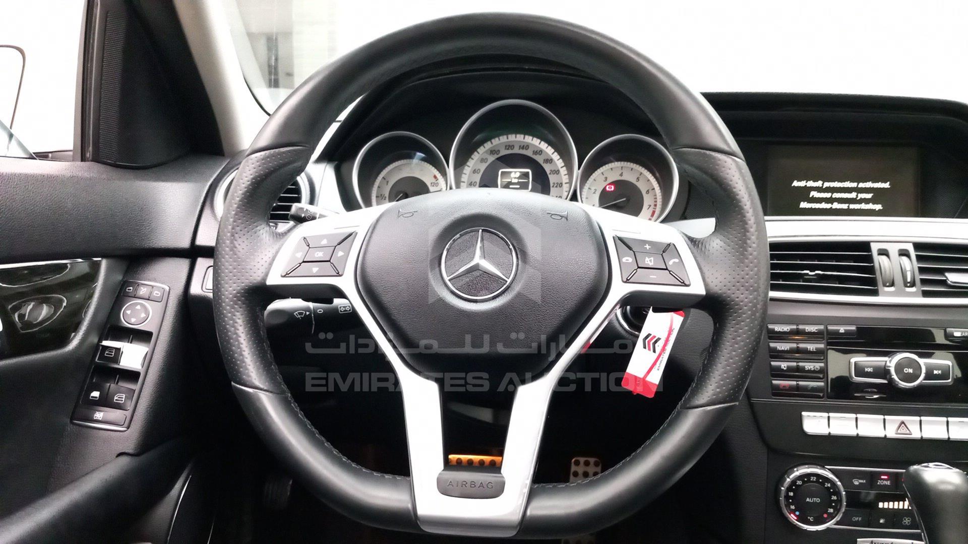 2013 MERCEDES C 200 VIN: WDDGF4JB3DA790095