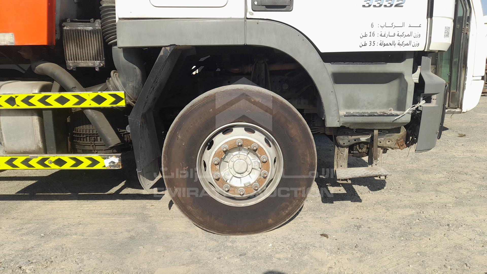 2008 MERCEDES ACTROS VIN: WDAKHCAAX8L280324