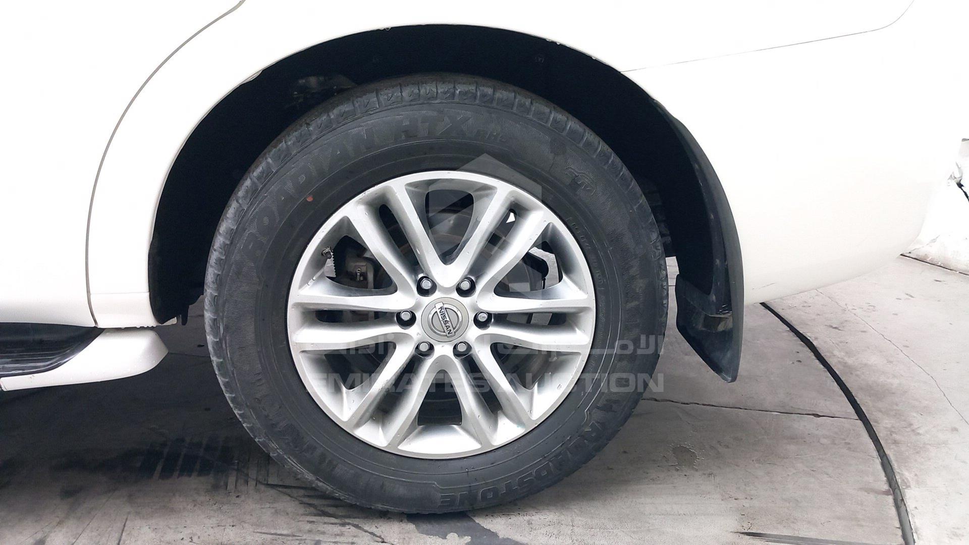 2011 NISSAN PATROL VIN: JN8AY25Y5B9008198