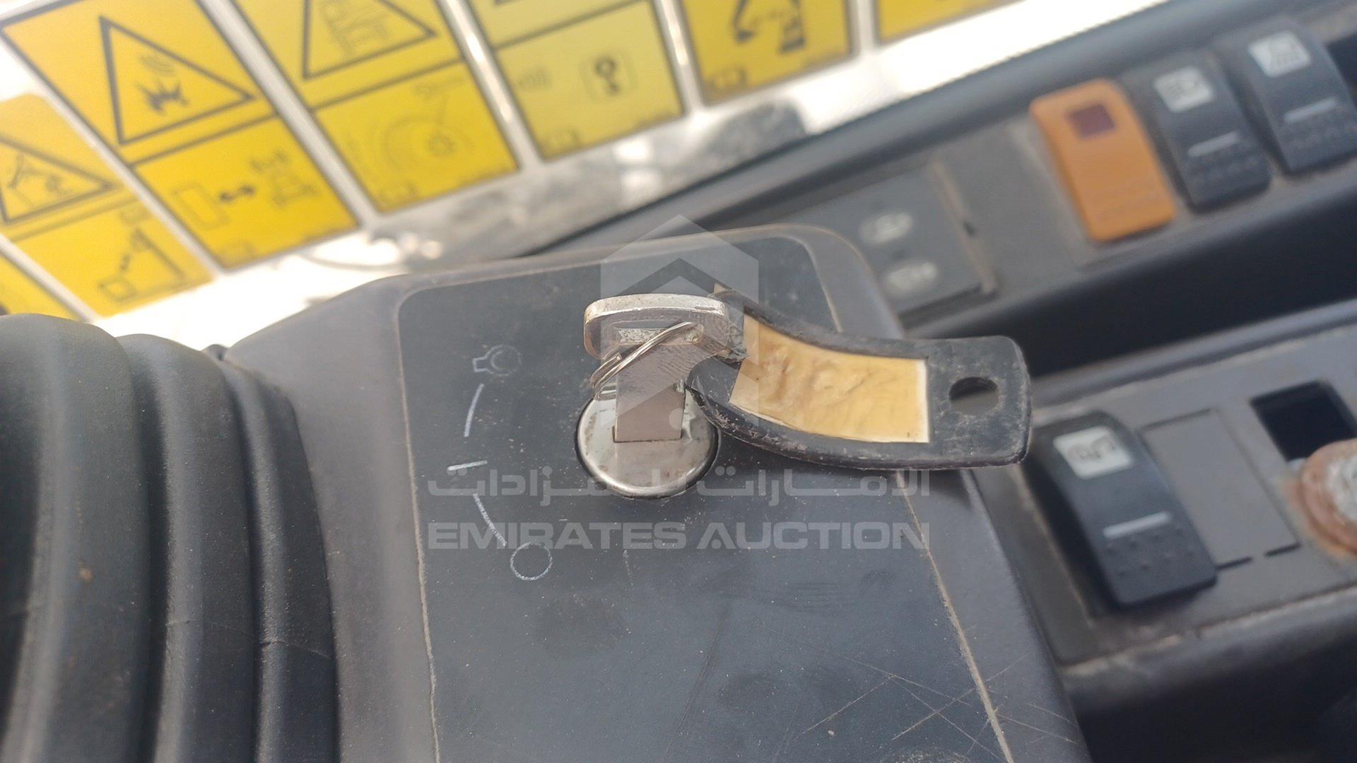 2014 CATERPILLAR M318 VIN: CATM318DED8W01173
