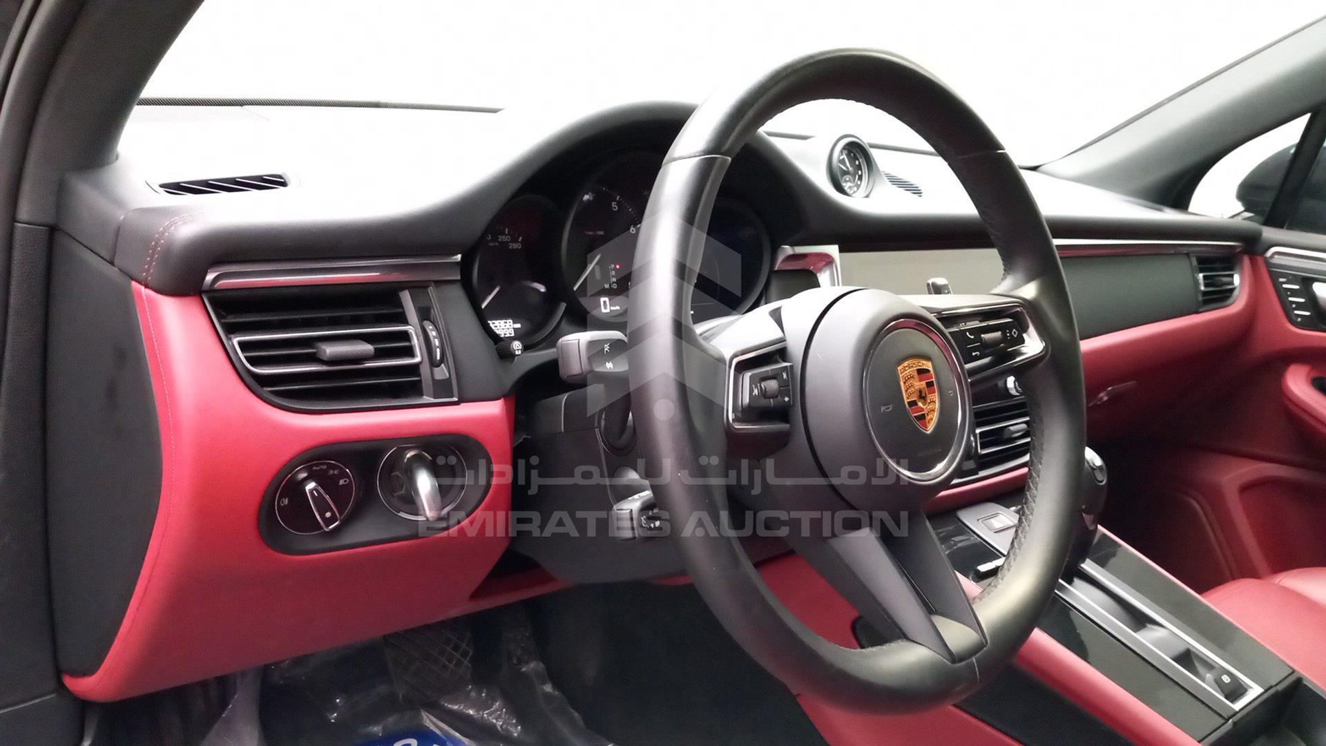 2022 PORSCHE MACAN VIN: WP1AA2A53NLB03067