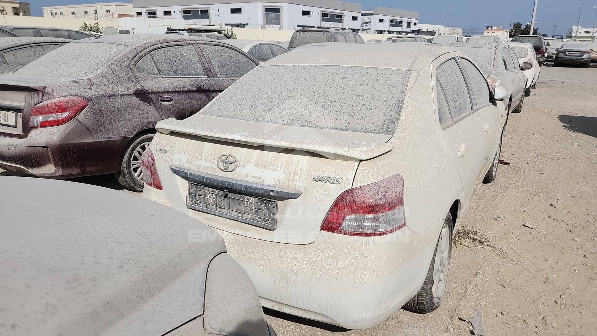 2008 TOYOTA YARIS VIN: JTDBW923081084913