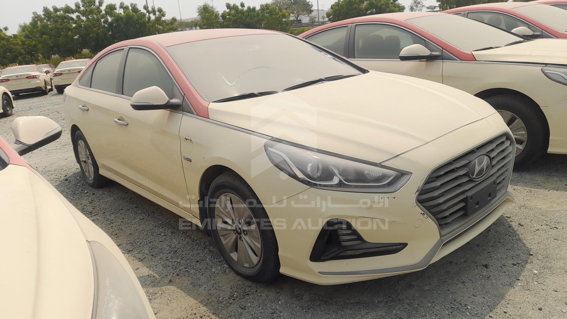 2018 HYUNDAI SONATA VIN: KMHE24135JA081987