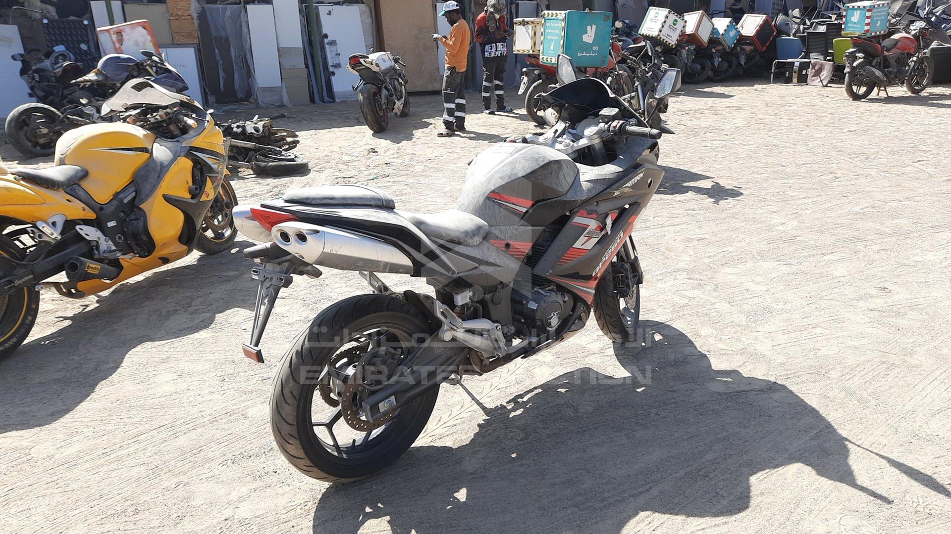 0 MOTORBIKE --- VIN: HY2PEANDXPB000392
