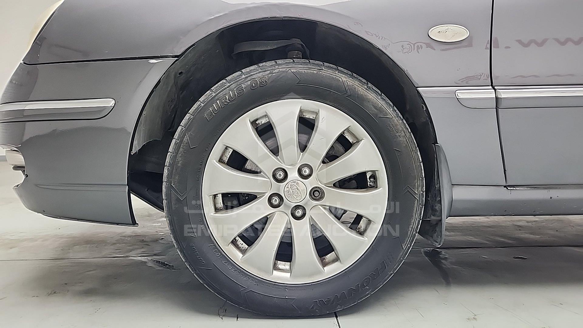 2009 KIA OPIRUS VIN: KNALD225795176904