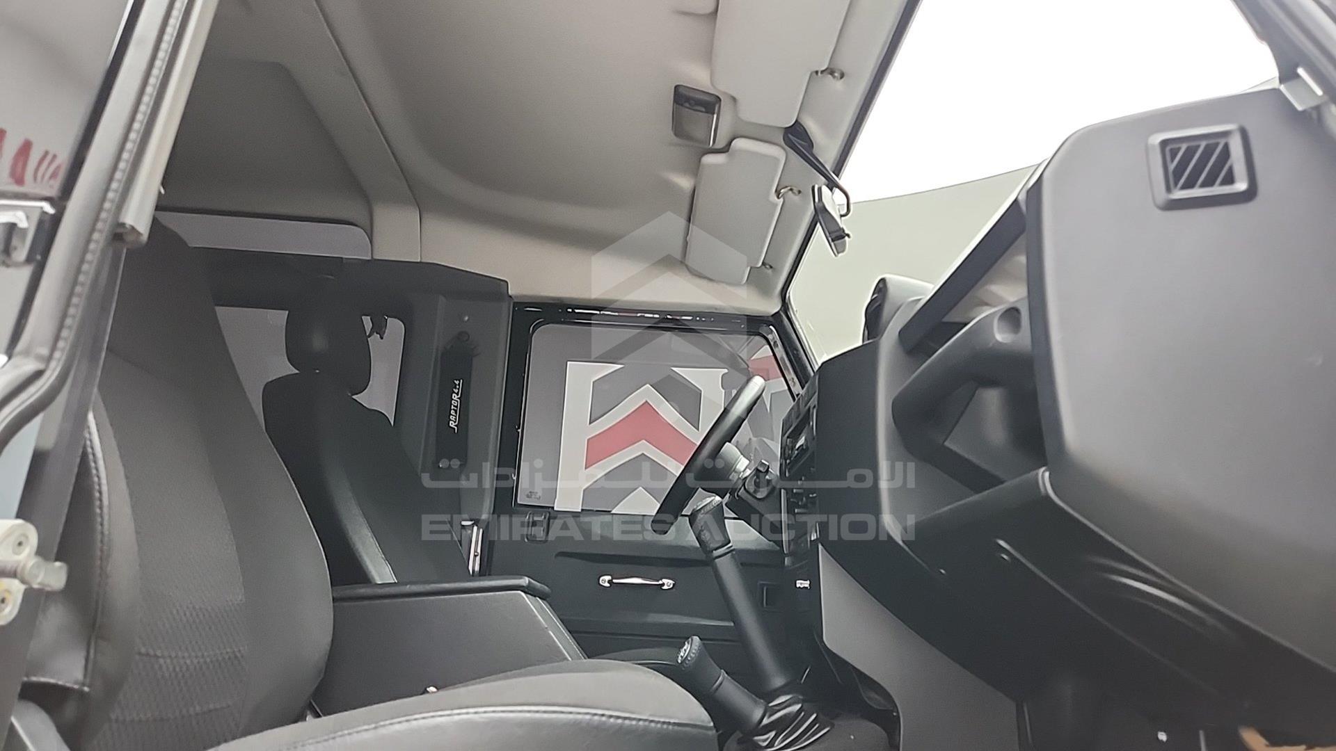 2010 LAND ROVER DEFENDER VIN: SALLDVBS8AA794793