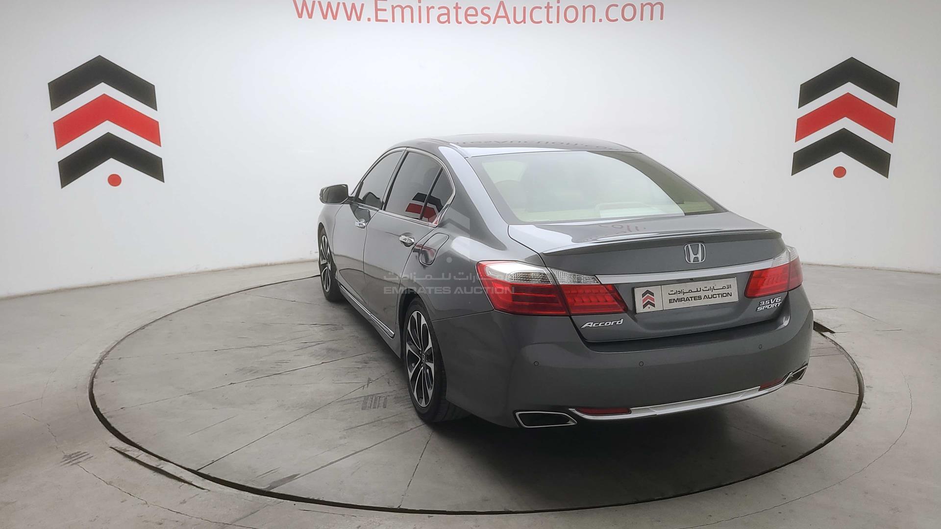2016 HONDA ACCORD VIN: LUCCR3643G3400962