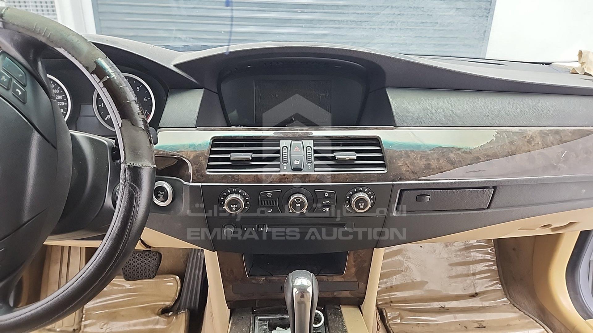 2006 BMW 530 VIN: WBANE71076CM02939