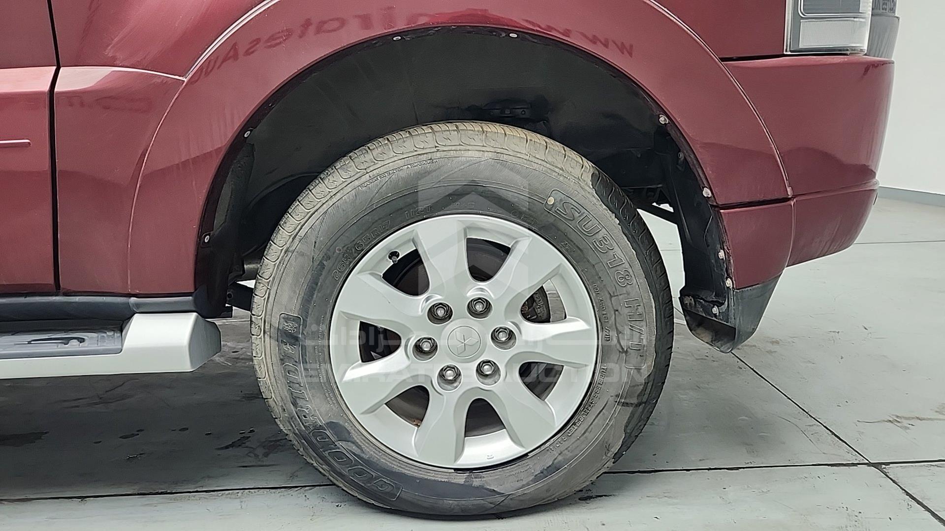 2016 MITSUBISHI PAJERO VIN: JMYMRV85WGJ724215