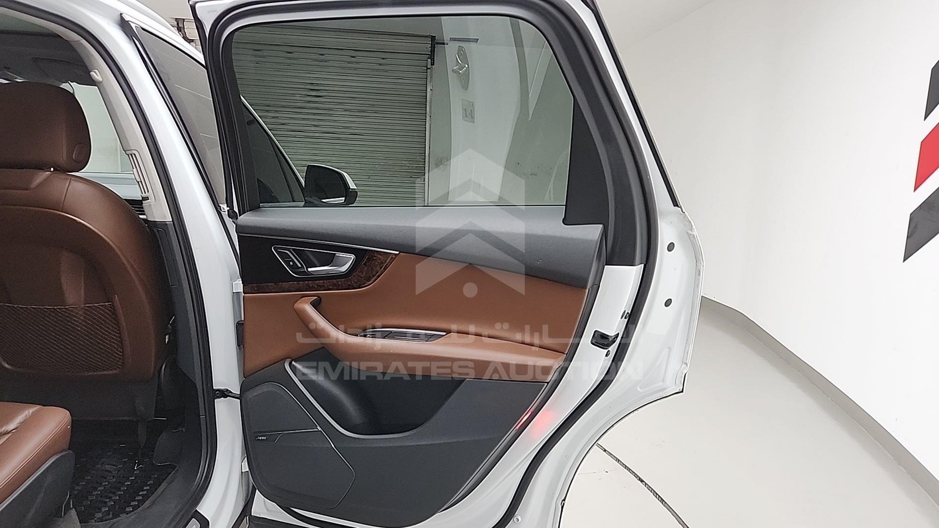 2017 AUDI Q7 VIN: WA1LAAF75HD026709