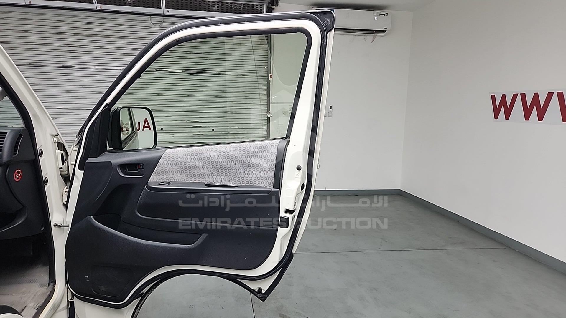 2014 TOYOTA HIACE VIN: JTGSX23P3E6152032
