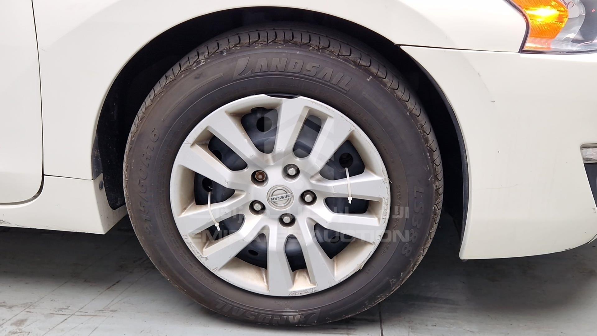 2013 NISSAN ALTIMA VIN: 1N4AL3A92DC210474
