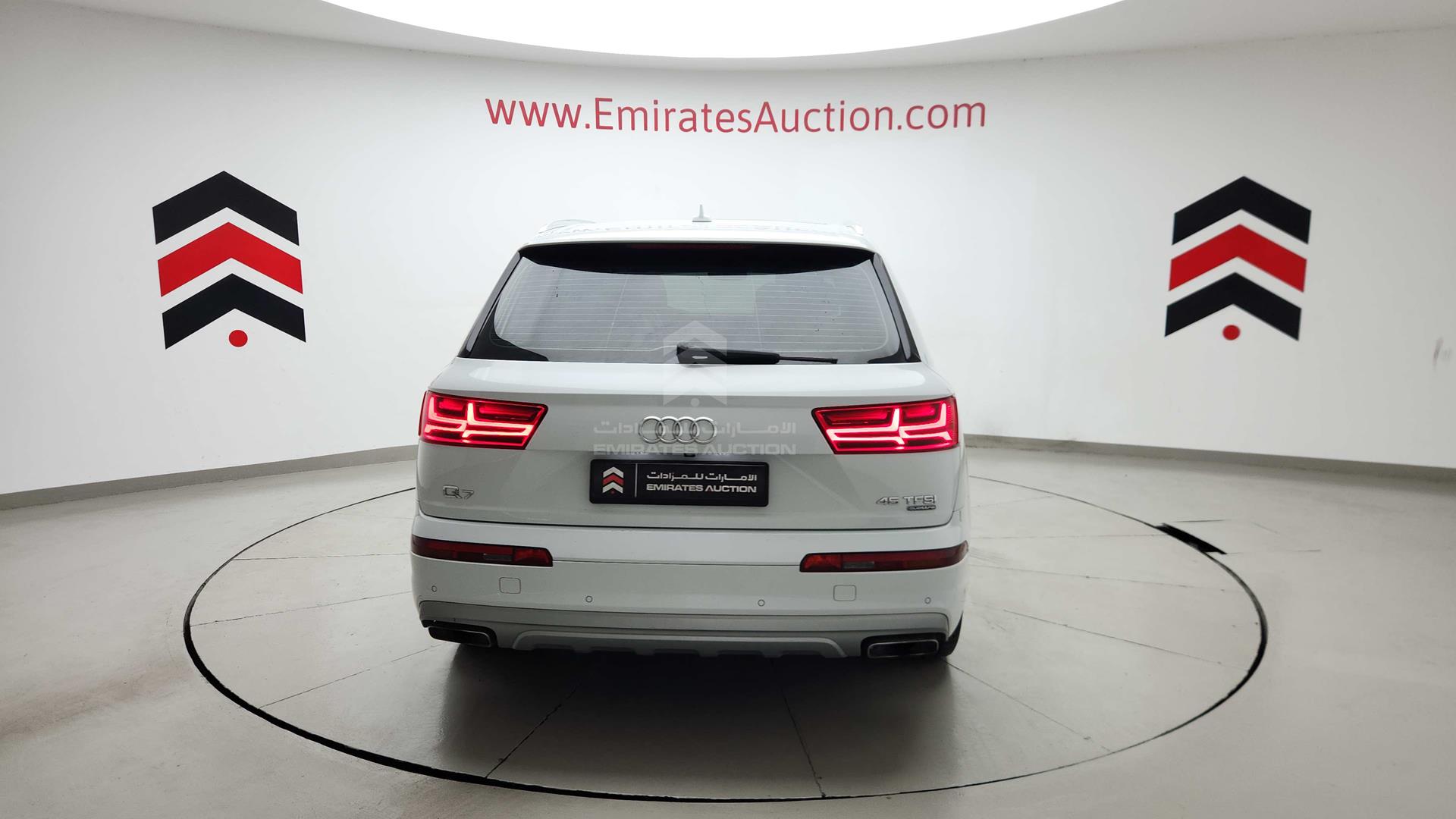2016 AUDI Q7 VIN: WA1AGDF7XGD001570