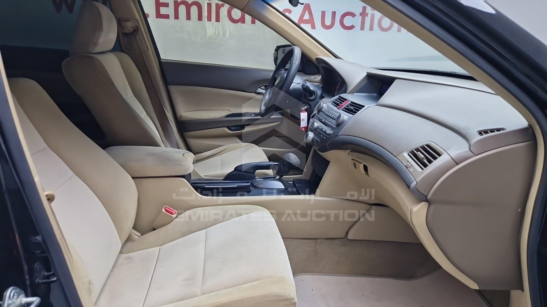 2009 HONDA ACCORD VIN: JHMCP26399C405533