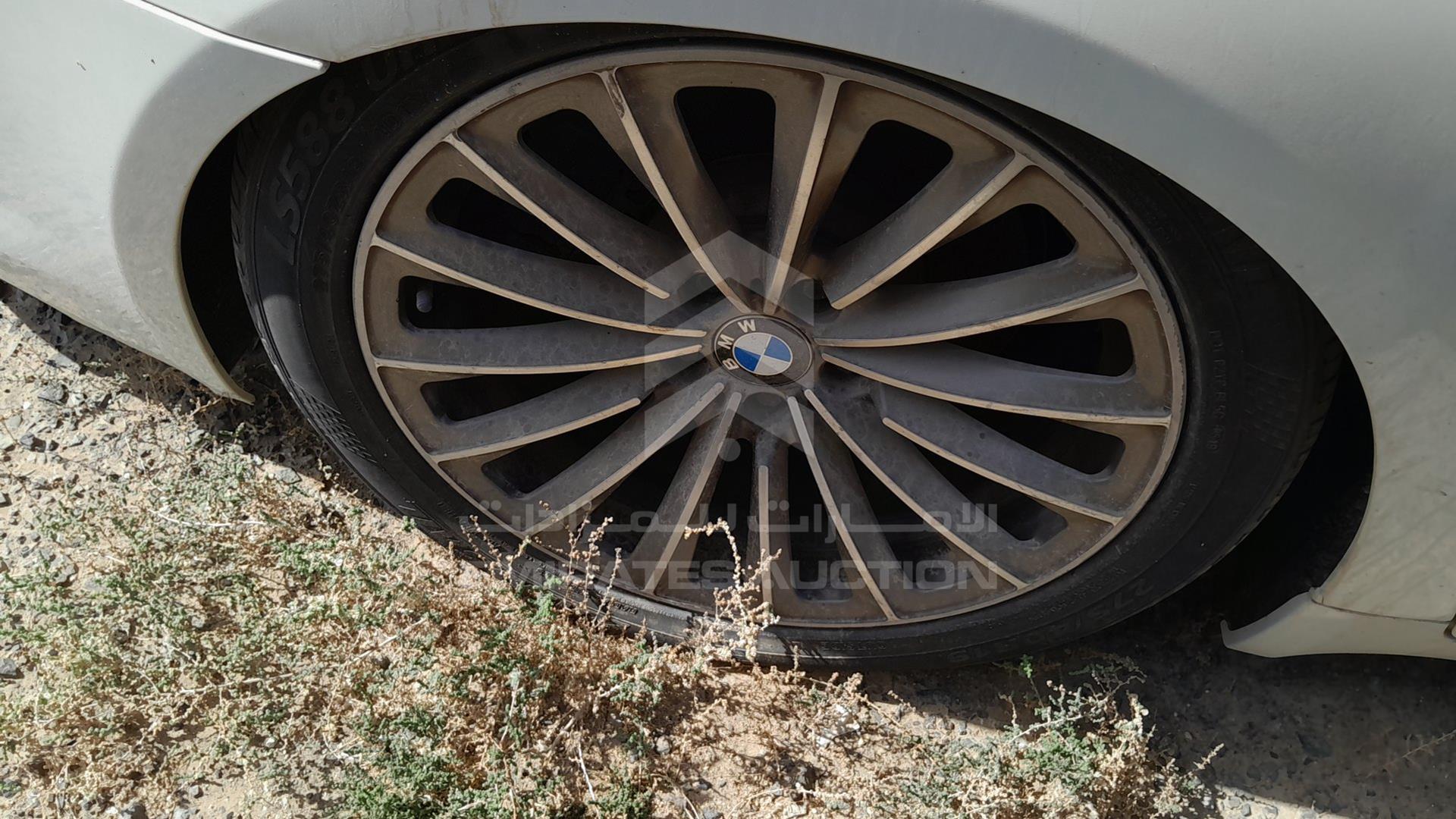 2009 BMW 740 LI VIN: WBAKB41039CY45684