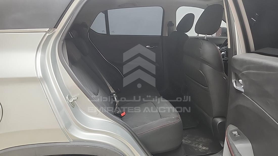 شيفروليه جروف 2023 — زاوية الراكب الخلفي اليمنى — صورة 16