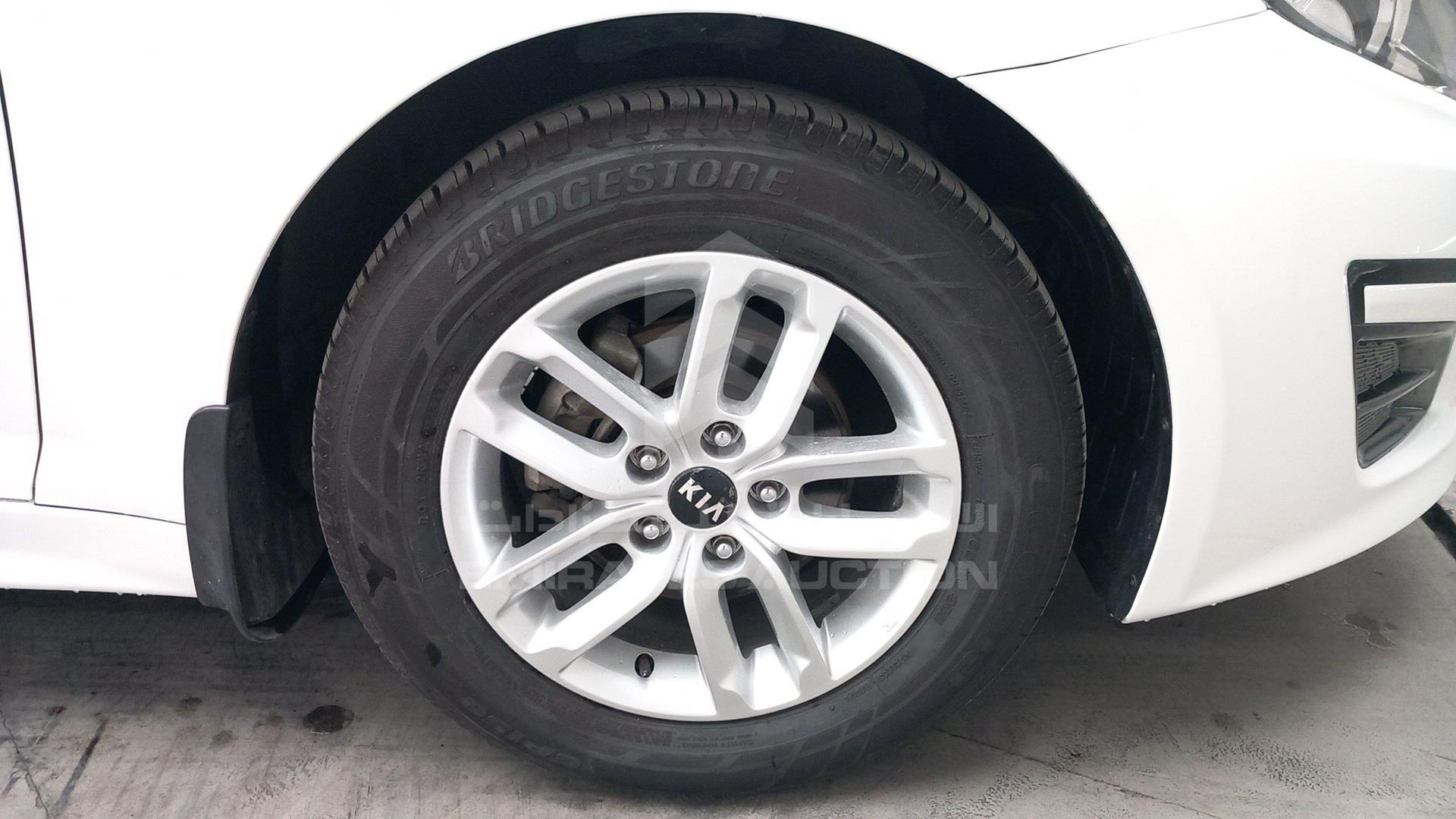 2015 KIA OPTIMA VIN: KNAGM4192F5554592