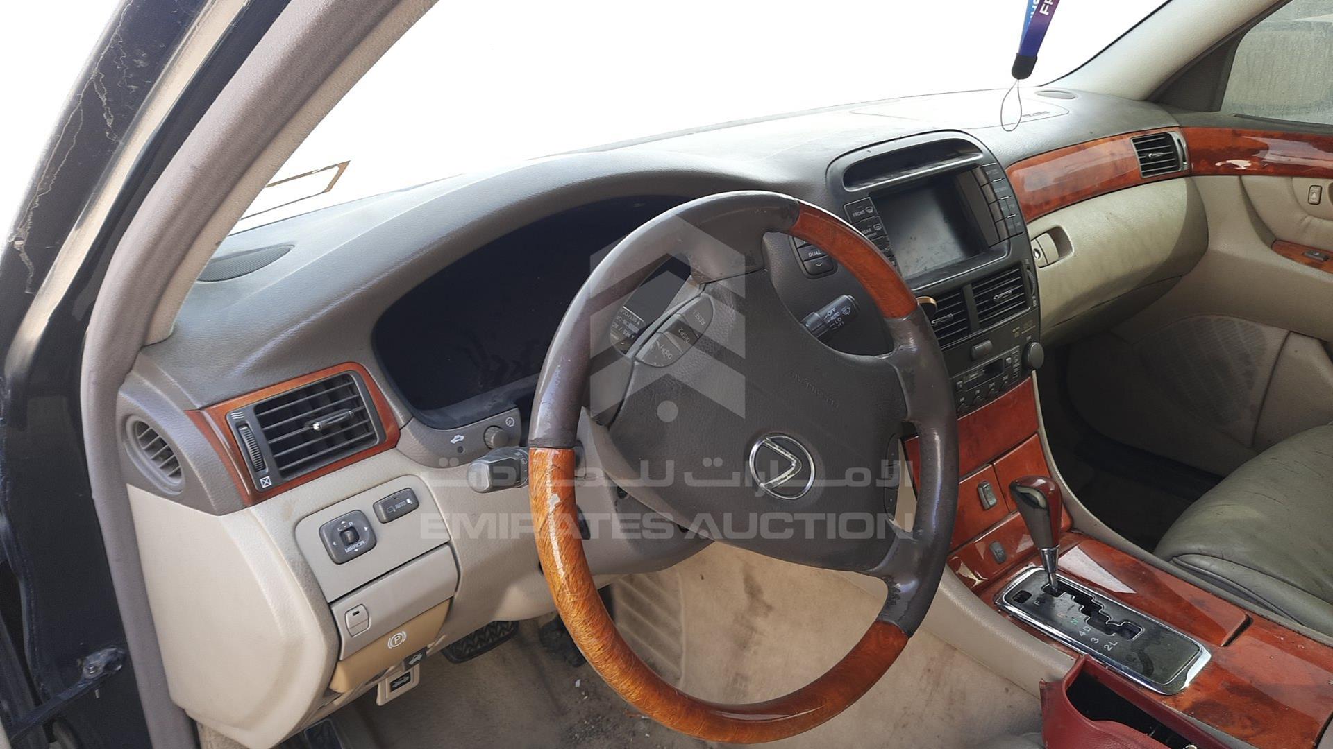 2001 LEXUS LS 430 VIN: JTHBN30FX10045687
