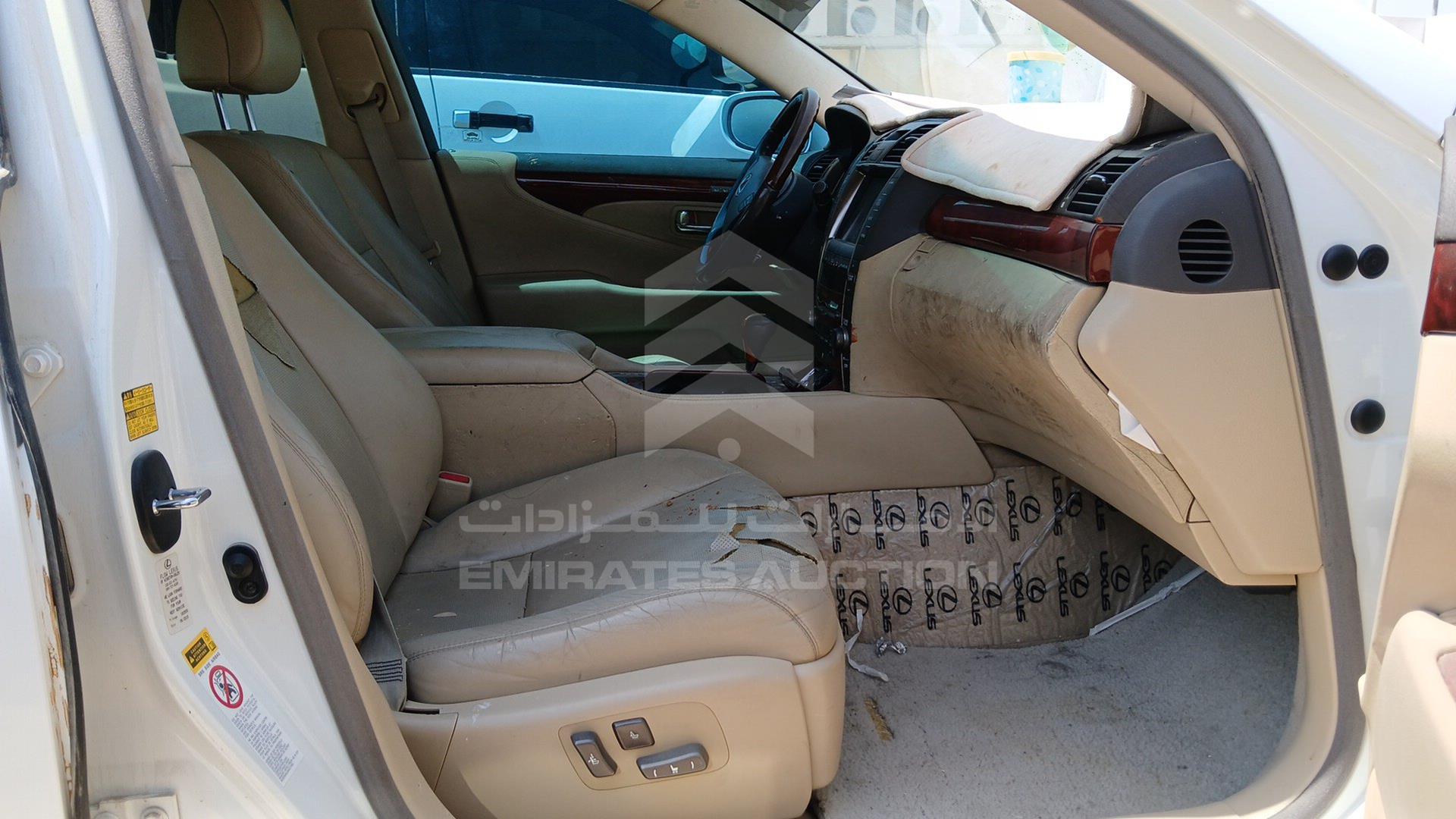2008 LEXUS LS 460 VIN: JTHBL46F085059100