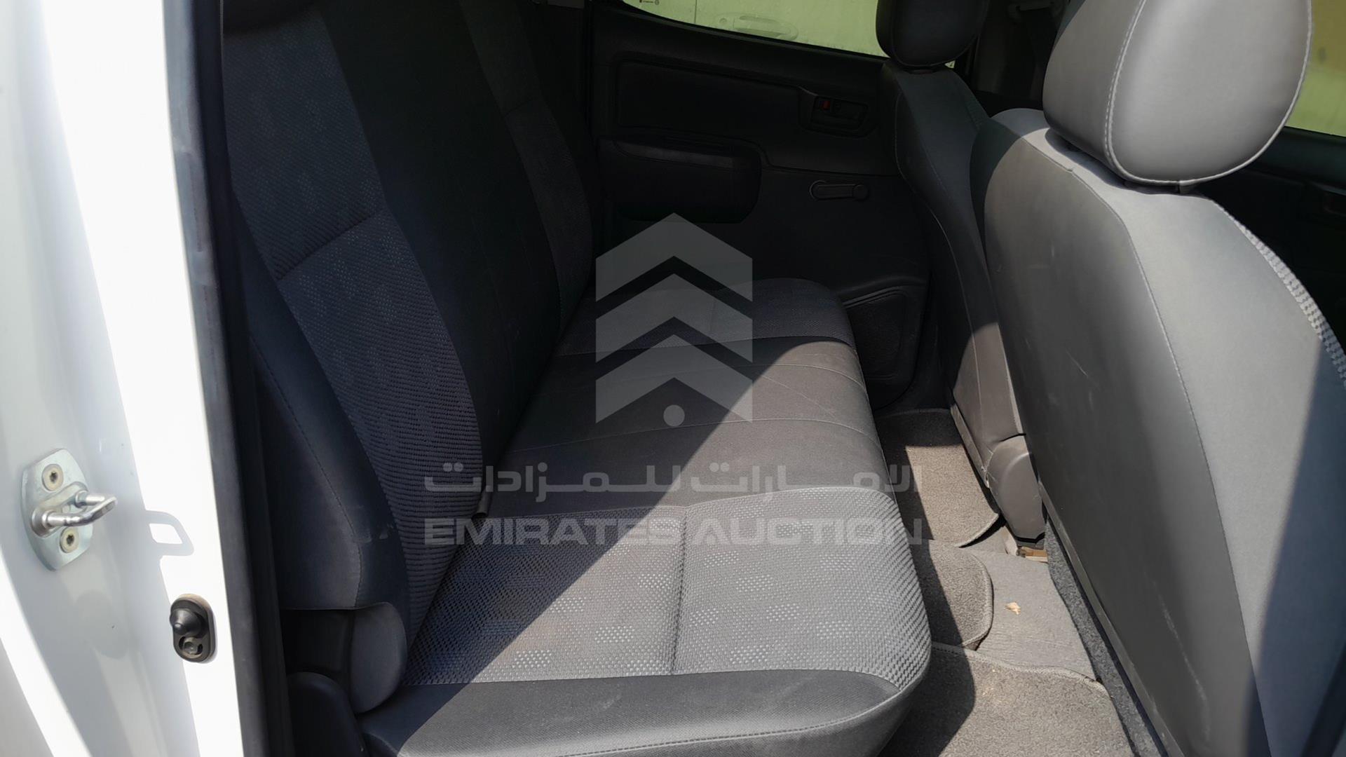 2014 TOYOTA HILUX VIN: MR0EX12G4E2347149