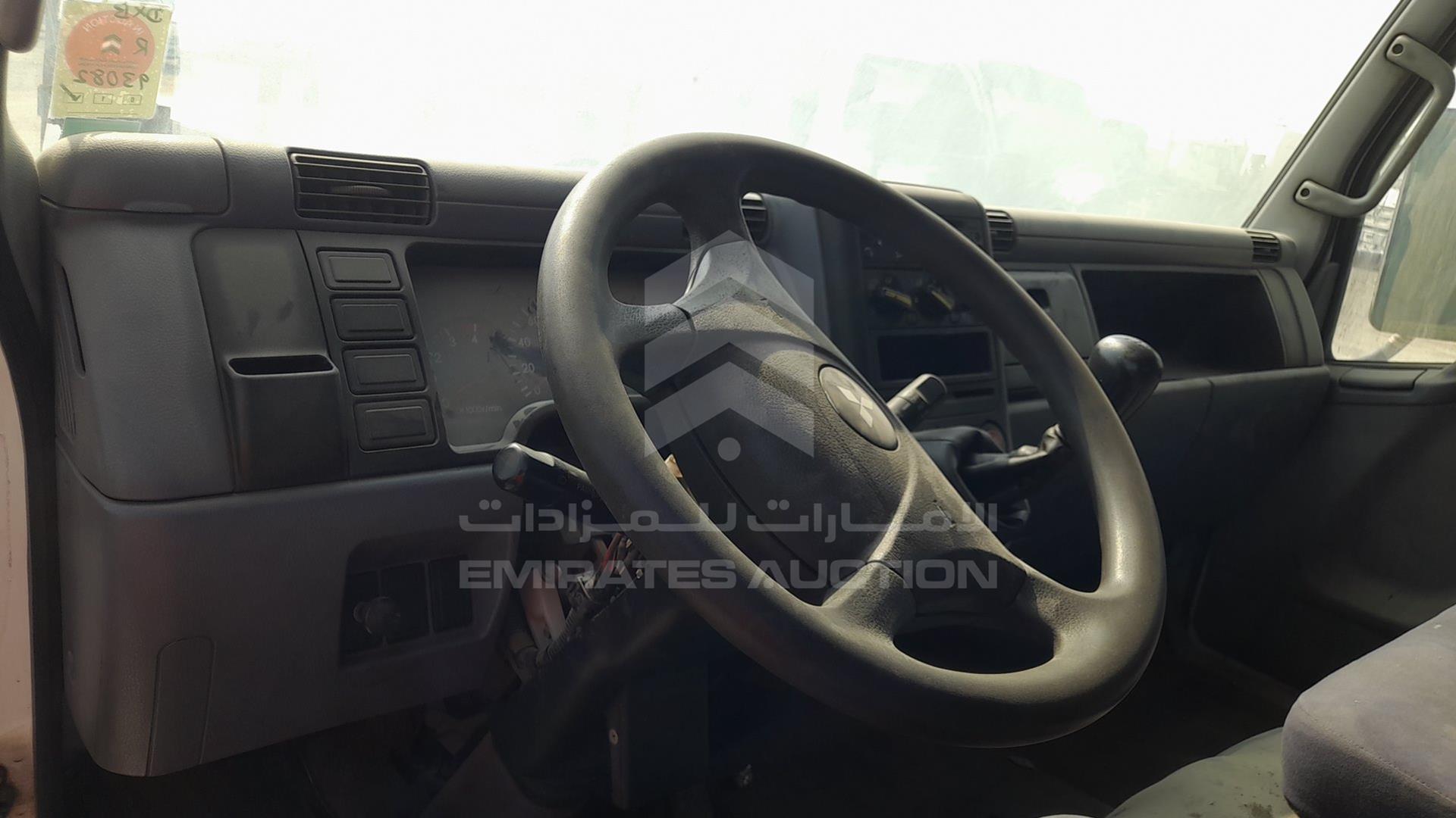 2015 MITSUBISHI CANTER VIN: JL7B6E1P2FK024722