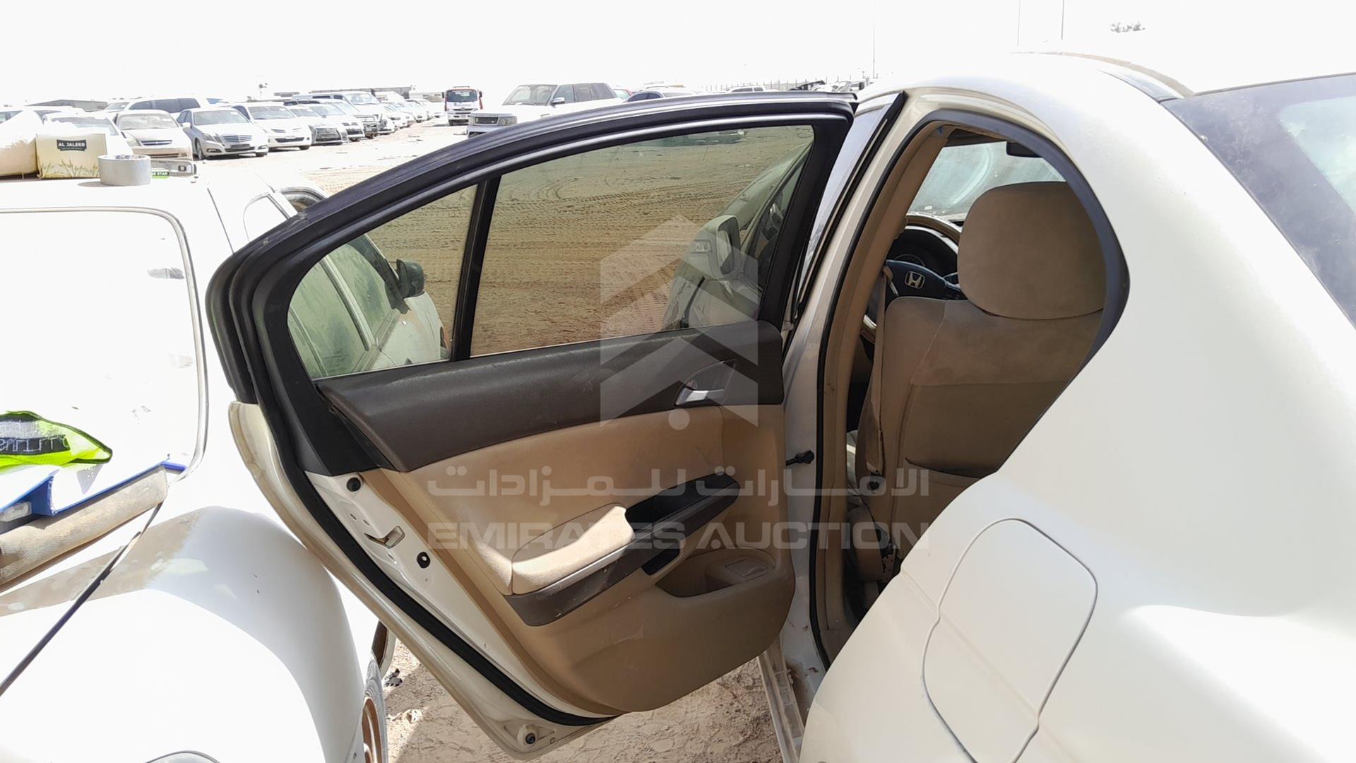 2009 HONDA ACCORD VIN: JHMCP26349C405343