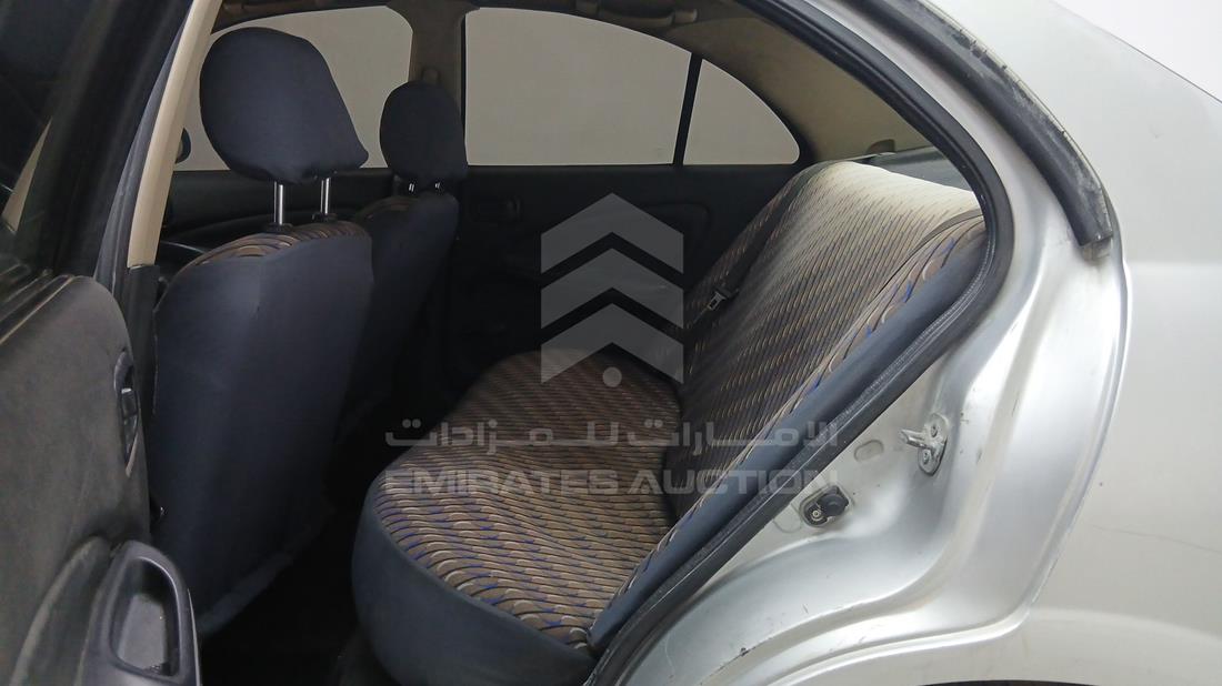 نيسان صني 2006 — زاوية الراكب الخلفي اليسرى — صورة 23