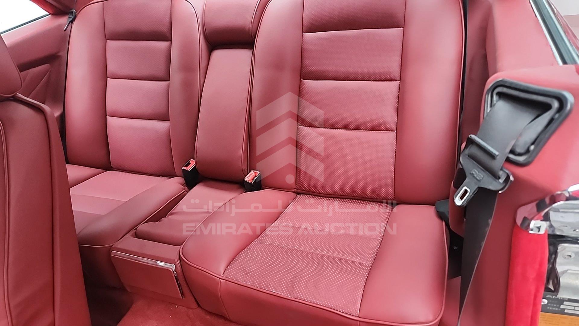 1989 MERCEDES 560 SEC VIN: WDBCA45E3KA487048