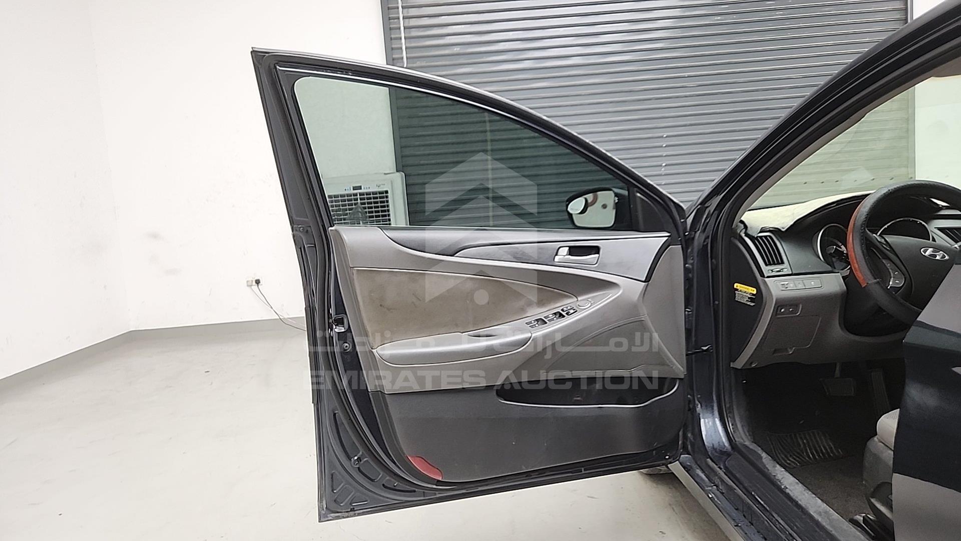 2013 HYUNDAI SONATA VIN: 5NPEB4AC5DH513740
