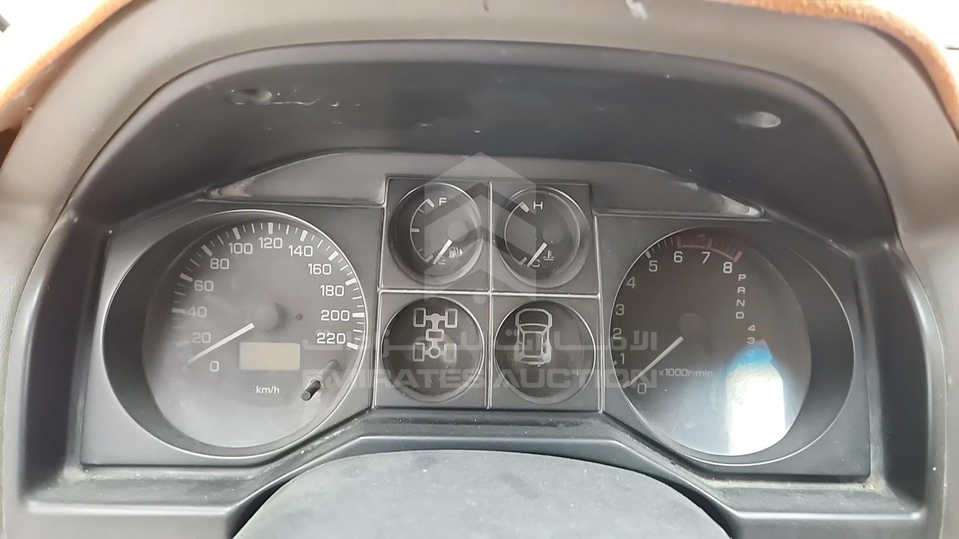 2007 MITSUBISHI PAJERO VIN: JMYLRV73W7J700766