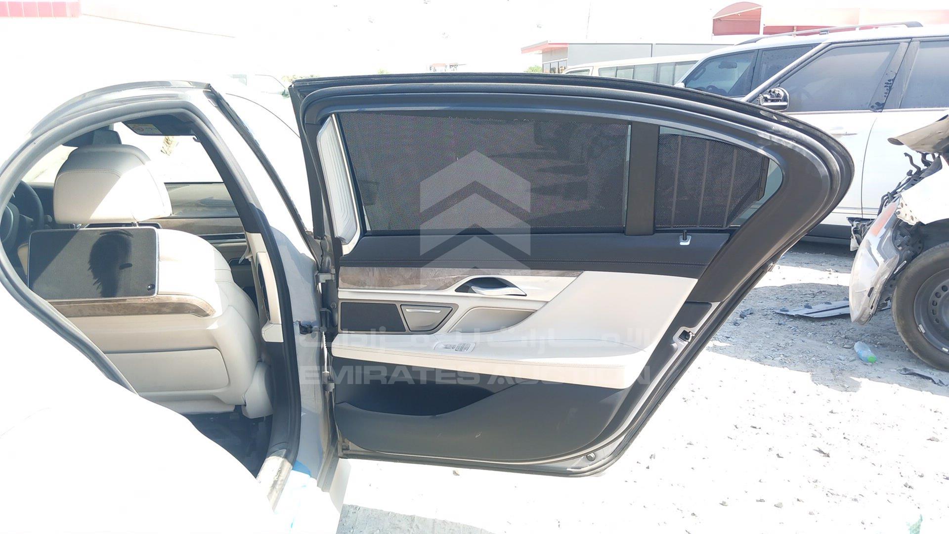 2020 BMW 730 VIN: WBA7T0108LCD21517