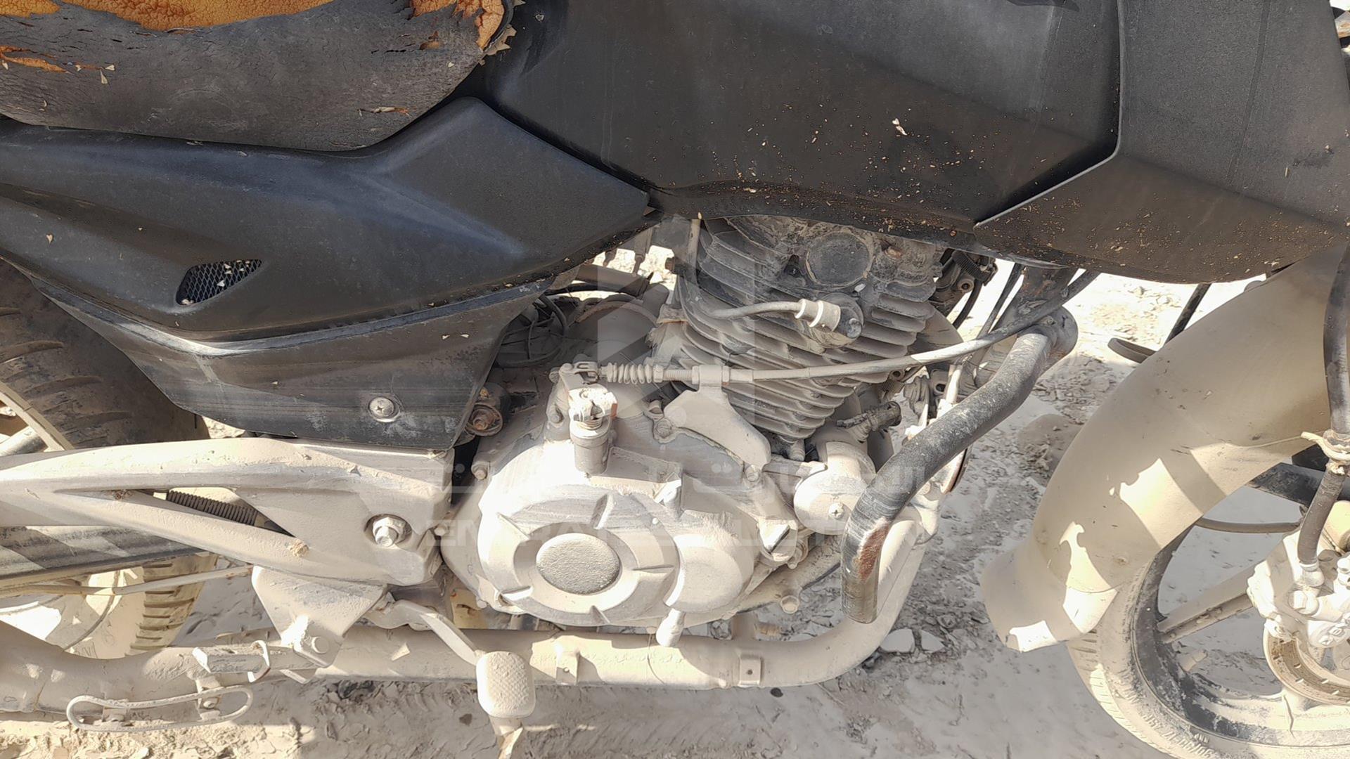 2014 BAJAJ PULSAR 180CC VIN: MD2A12DZ2ECK51155