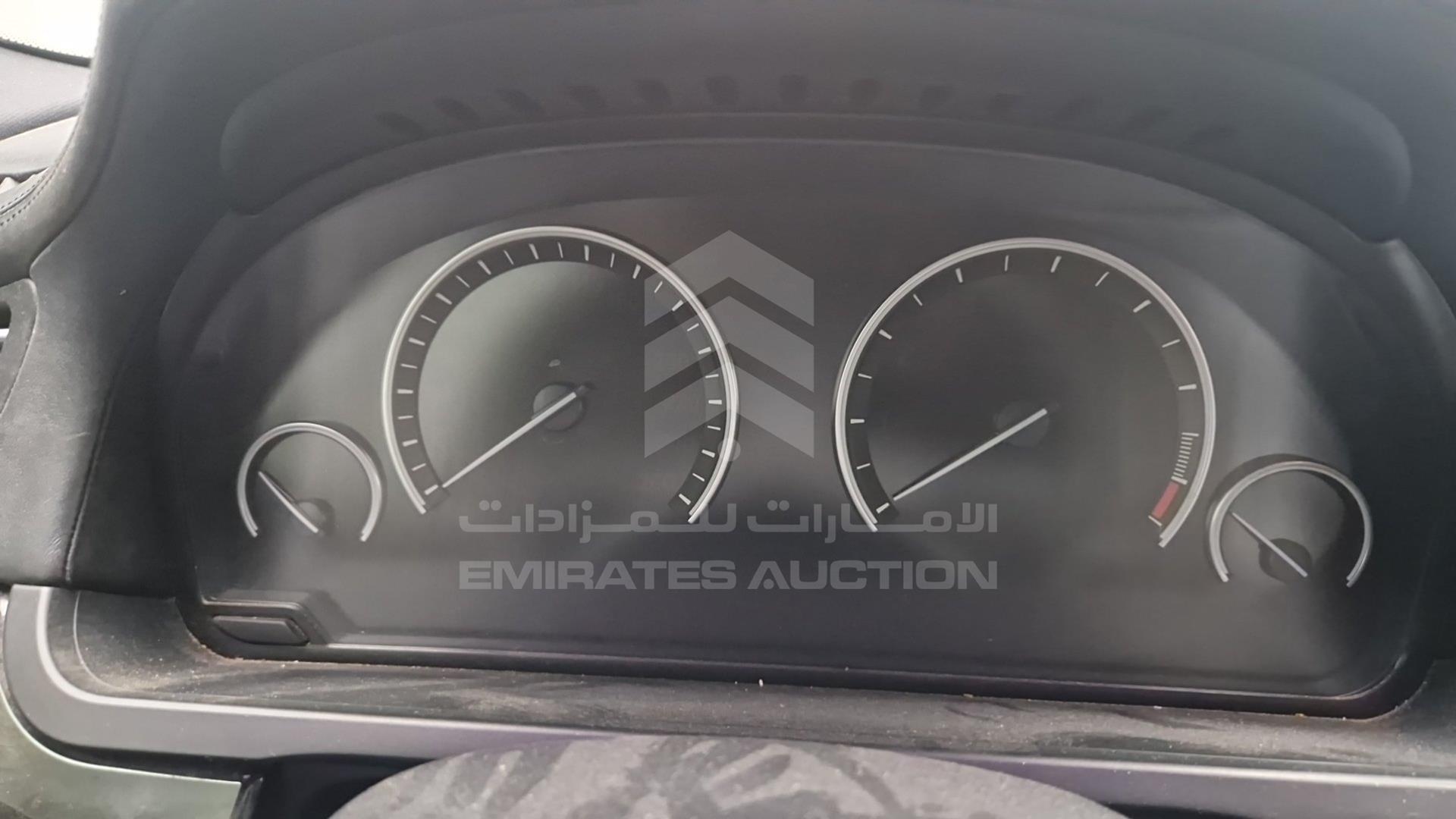 2011 BMW 750 VIN: WBAKB8101BC345410
