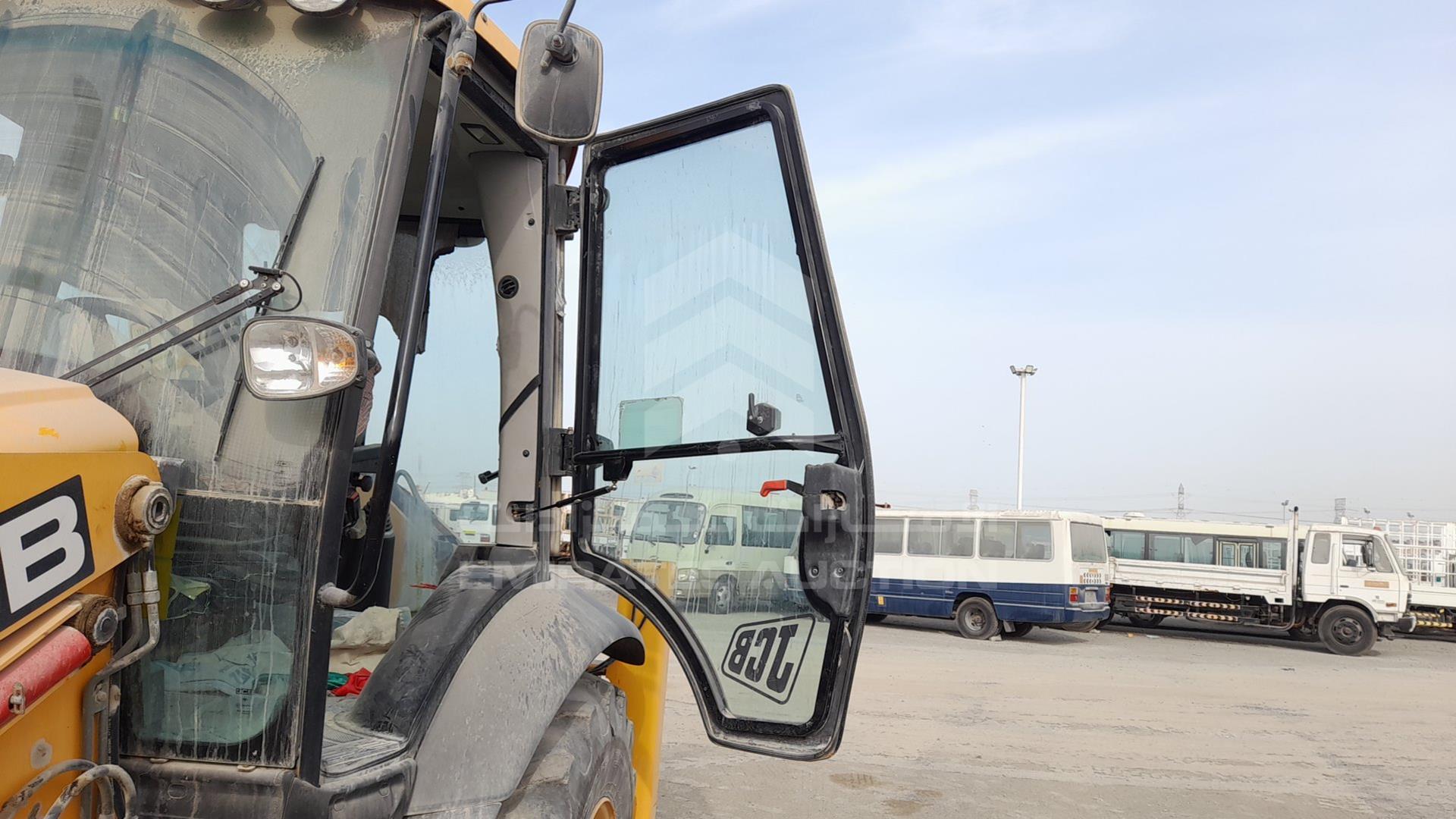 2020 JCB 3CX VIN: JCB3CX4TEK2869593