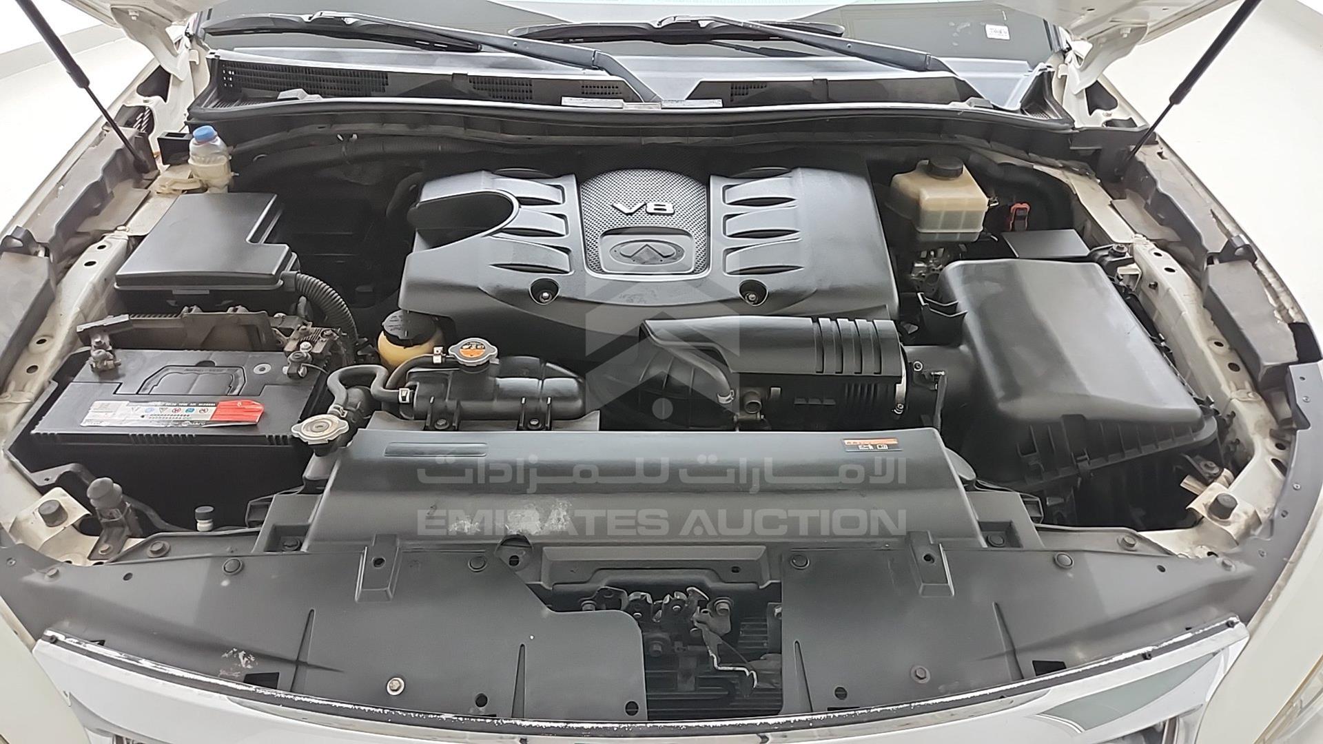 2011 INFINITI QX56 VIN: JNRAZ25Y4B9000148